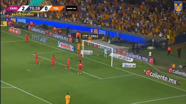 Gignac's brilliant header vs Toluca